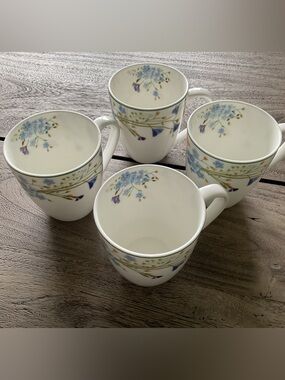 Mikasa “Quinn” Bone China Porcelain Coffee Mugs, Set of 4
